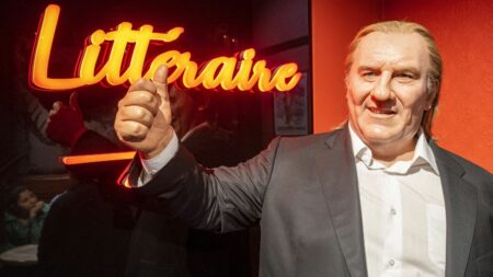 La statue de cire de l'acteur Gérard Depardieu retirée du musée Grévin
          La diffusion d'un reportage sur l'acteur, dans l'émission "Complément d'enquête" sur France 2, a provoqué une onde de choc, avec des répercussions internationales. Sur ces images, Gérard Depardieu, mis en examen pour viols depuis 2020 après des accusations qu'il conteste, multiplie les propos misogynes et insultants en s'adressant à des femmes.