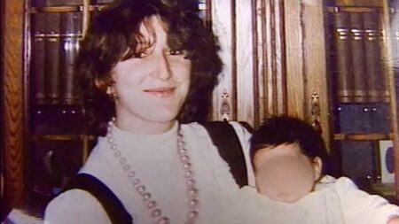 Meurtre de Marie-Thérèse Bonfanti : le principal suspect, mis en examen, est remis en liberté
          Le juge d'instruction a pris cette décision en raison d'un arrêt de la Cour de cassation annulant une décision de la cour d'appel de Grenoble qui jugeait non prescrit le meurtre de cette jeune femme en 1986.