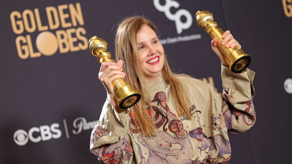 Pluie de nominations aux Baftas, les César britanniques, pour "Anatomie d'une chute" et "Oppenheimer"
          Le film français "Anatomie d'une chute" récolte sept nominations aux Baftas. Les récompenses britanniques du cinéma, seront décernées le 18 février prochain. Dominées, à l'image des autres grands prix, par le biopic de Christopher Nolan sur le père de la bombe atomique, "Oppenheimer".