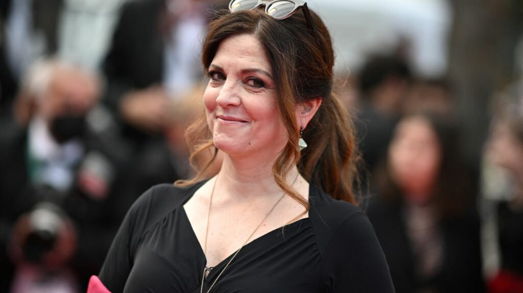 César 2024 : la comédienne et cinéaste Agnès Jaoui va recevoir un César d'honneur
          Agnès Jaoui est "l'artiste féminine la plus récompensée aux César, avec six statuettes", rappelle l'Académie des César. Christopher Nolan, le réalisateur du film Oppenheimer", recevra également un César d'honneur.