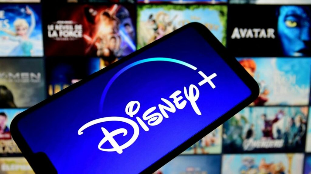 "Alerte rouge" et "Luca", deux films Pixar initialement réservés au streaming, vont sortir en salles en France
          Les deux longs-métrages auront droit à "500 séances exceptionnelles partout en France" en février et en avril prochains.
