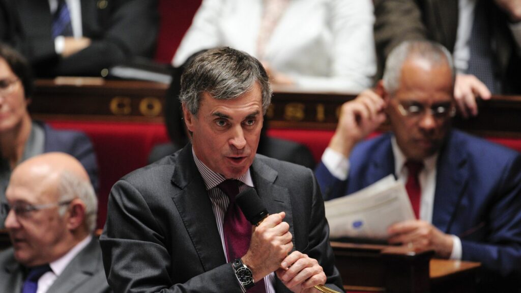 L'info de l'histoire : les mensonges de la République
          L'actualité remise en perspective chaque samedi, grâce à l'historien Fabrice d'Almeida.