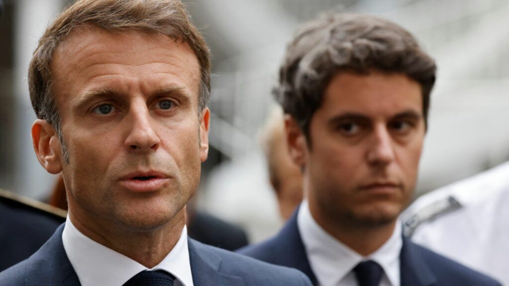 "La régénération, c'est ça" : l'entourage d'Emmanuel Macron confirme la "patte" du chef de l'Etat sur le gouvernement de Gabriel Attal
          Si Gabriel Attal prétendait constituer un gouvernement à son image, quand on fait les comptes, il y a beaucoup de sarkozystes dans l'équipe.