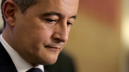 Agriculteurs en colère: Lignes rouges de Darmanin face aux manifestants voulant assiéger Paris Colère des agriculteurs : ces "lignes rouges" fixées par Gérald Darmanin aux manifestants qui veulent faire le "siège" de Paris
Après plusieurs jours de mobilisation, plusieurs cortèges arrivent dès la mi-journée autour de Paris et de grandes villes. Le ministre de l'Intérieur appelle à la "modération", mais montre toutefois les muscles.