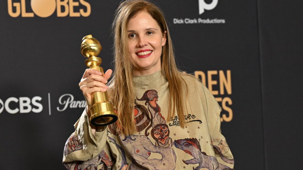Cinq nominations pour "Anatomie d'une chute" aux Oscars : "Une bonne surprise" vue des États-Unis
          "Anatomie d'une chute", avec sa nomination dans cinq catégories aux Oscars 2024, crée l'événement en France, il défraye moins la chronique Outre-Atlantique tout en faisant réagir.