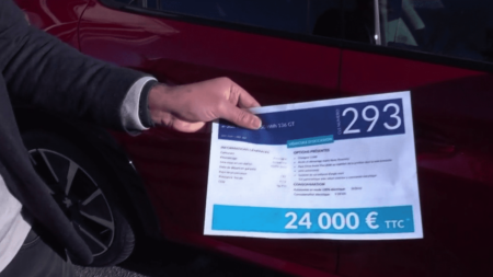 Voitures électriques : le marché de l’occasion en pleine explosion
          Des voitures électriques à petit prix ? Le marché de l’occasion est en plein boom. Les offres auraient bondi de 180 % en 2023, selon les derniers chiffres.