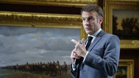 Ce que l'on sait de la conférence de presse d'Emmanuel Macron prévue mardi soir
          Le président de la République répondra aux questions des journalistes depuis l'Elysée, mardi à 20h15, et pourrait faire quelques annonces.