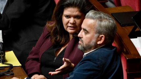 "Elle réprouve le racisme et l'antisémitisme" : Alexis Corbière et Raquel Garrido défendent leur fille, soupçonnée de propos haineux
          Une des filles du couple de députés de La France insoumise est ressortie libre de garde à vue, mercredi soir. L'enquête continue, selon le parquet.