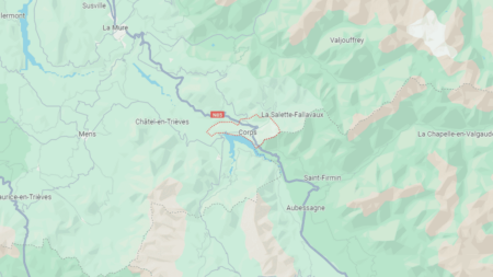 Isère : un élu condamné à six mois de prison avec sursis et deux ans d'inéligibilité pour fraude électorale
          Fabien Mulyk avait voté sans procuration à la place de deux électeurs amis lors du scrutin départemental et régional du 20 juin 2021.