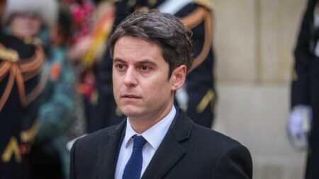 ÉDITO. Gabriel Attal nommé Premier ministre: ses atouts et ses handicaps pour contrer la progression du RN
          Dans les enquêtes d’opinion, la cote du Rassemblement National est à la hausse. Emmanuel Macron espère inverser la tendance avec la nomination de Gabriel Attal.