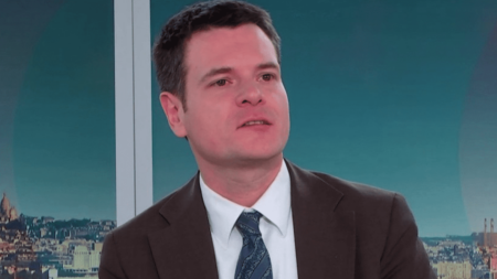 Gabriel Attal nommé Premier ministre : "aujourd’hui il fait l’unanimité au sein de Renaissance" estime Benjamin Morel
          Après la nomination de Gabriel Attal au poste de Premier ministre, Benjamin Morel, politologue et maître de conférence à l’université de Paris II, est l’invité du 8 heures du mercredi 10 janvier pour en parler.