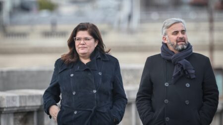 Haine en ligne : "Elle déteste et réprouve le racisme et l'antisémitisme", réagissent Raquel Garrido et Alexis Corbière après la garde à vue de leur fille
          La fille des deux députés La France insoumise est soupçonnée d'avoir tenu des propos discriminatoires à la suite de l'attaque en Israël par le Hamas, le 7 octobre 2023.