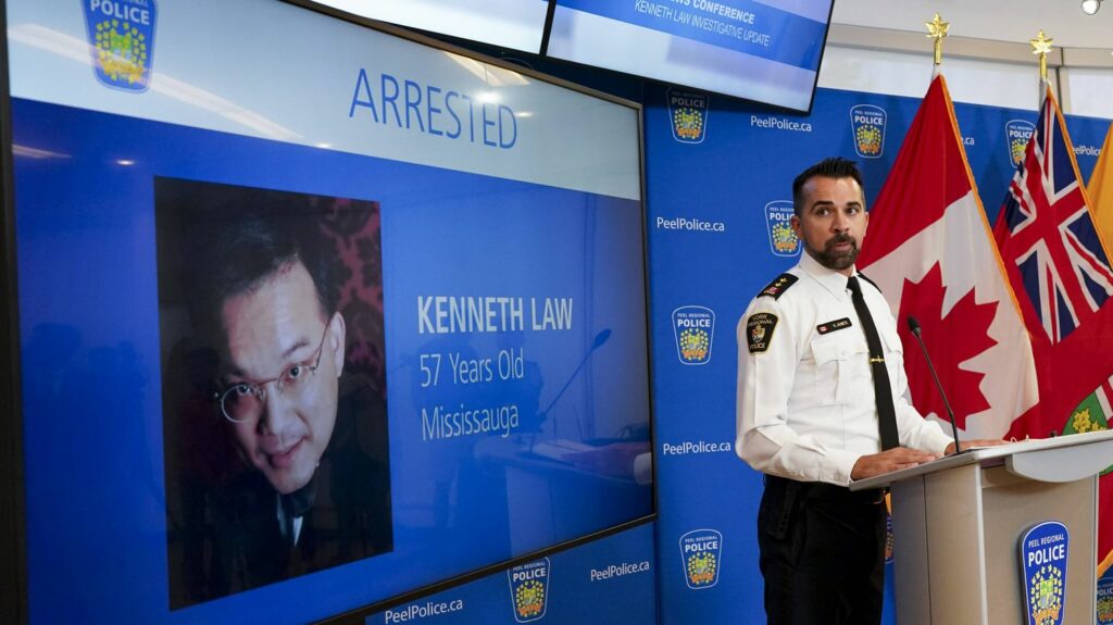 Canada : un homme qui vendait des "kits de suicide" en ligne inculpé pour meurtres avec préméditation
          Jusqu'à présent, cet homme âgé de 58 ans a été inculpé pour 14 meurtres, mais la notion de préméditation n'avait pas été retenue.