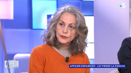 Vidéo



  

  
  

      

  

  
    Affaire Gérard Depardieu : "La voix des femmes doit être entendue", insiste la chanteuse Lio dans l'émission "C l'hebdo"
          L'artiste a pris la parole samedi sur France 5 en réaction à l'affaire Depardieu. Elle a dénoncé un milieu du cinéma où "tout le monde sait et personne ne dit rien".
