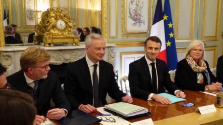 Remaniement : les premiers pas des nouveaux ministres
          Le nouveau gouvernement de Gabriel Attal a fait ses premiers pas, vendredi 12 janvier, lors d'un Conseil des ministres.