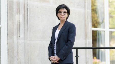 ÉDITO. Rachida Dati nommée ministre de la Culture : une prise de risque calculée
          C'est la plus grosse surprise de ce nouveau gouvernement. Une forte personnalité, débauchée à droite, un choix risqué étant donné les accusations qui pèsent contre la nouvelle ministre, mais également un coup politique mesuré.