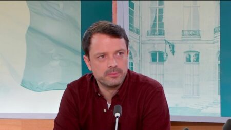 Gabriel Attal nommé Premier ministre : son homosexualité est "un fait politique majeur", estime le directeur de la rédaction de "Têtu"
          "Evidemment, les attentes de la communauté LGBT vont être plus fortes à son égard", a affirmé mardi Thomas Vampouille.