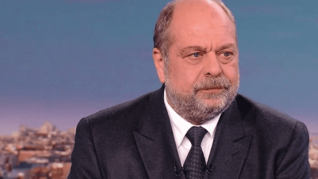 Mort de Robert Badinter : "Il a inspiré des générations d'avocat", réagit Éric Dupond-Moretti, ministre de la Justice
          Présent sur le plateau du 20 Heures, vendredi 9 février, Éric Dupond-Moretti, ministre de la Justice, réagit au décès de Robert Badinter.
