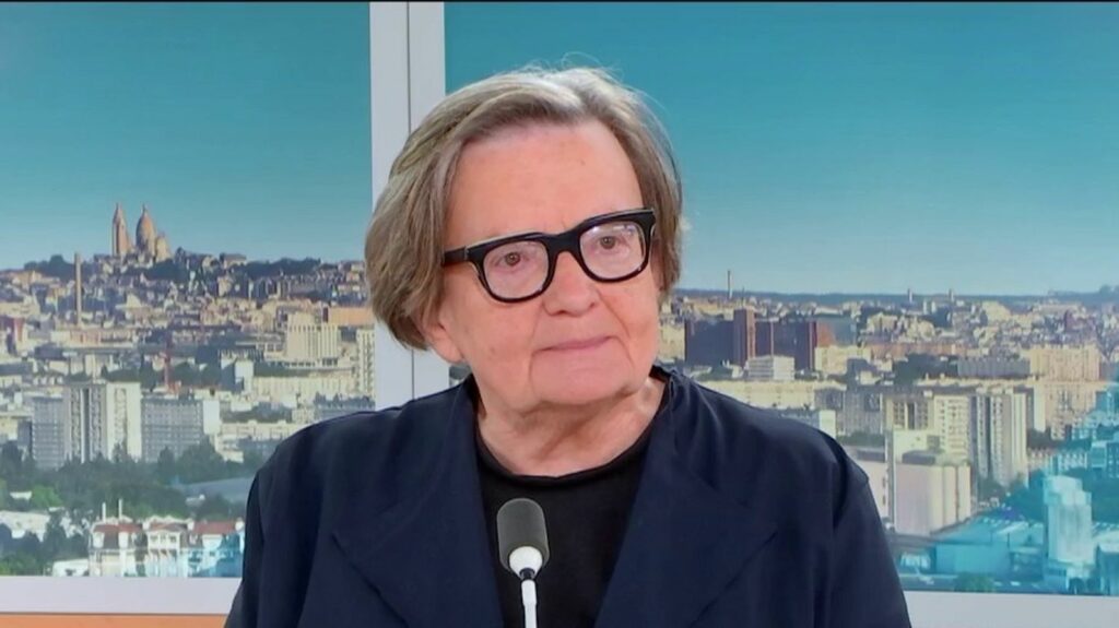 Sortie du film Green Border : "j’ai reçu des menaces de mort", raconte la réalisatrice Agnieszka Holland
          Le film Green Border, réalisé par Agnieszka Holland, sort en salle ce mercredi 7 février. À cette occasion, la réalisatrice était l’invitée du 12/13 info.