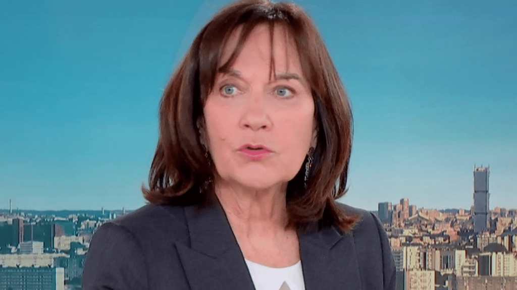 IVG dans la Constitution : "Je ne pense pas que le pays soit fracturé sur la question de l'IVG", estime la sénatrice socialiste Laurence Rossignol
          Les sénateurs vont voter sur l'inscription de l'interruption volontaire de grossesse (IVG) dans la Constitution, mercredi 28 février. À cette occasion, Laurence Rossignol, sénatrice socialiste de l'Oise, est l'invitée du 12/13 info.