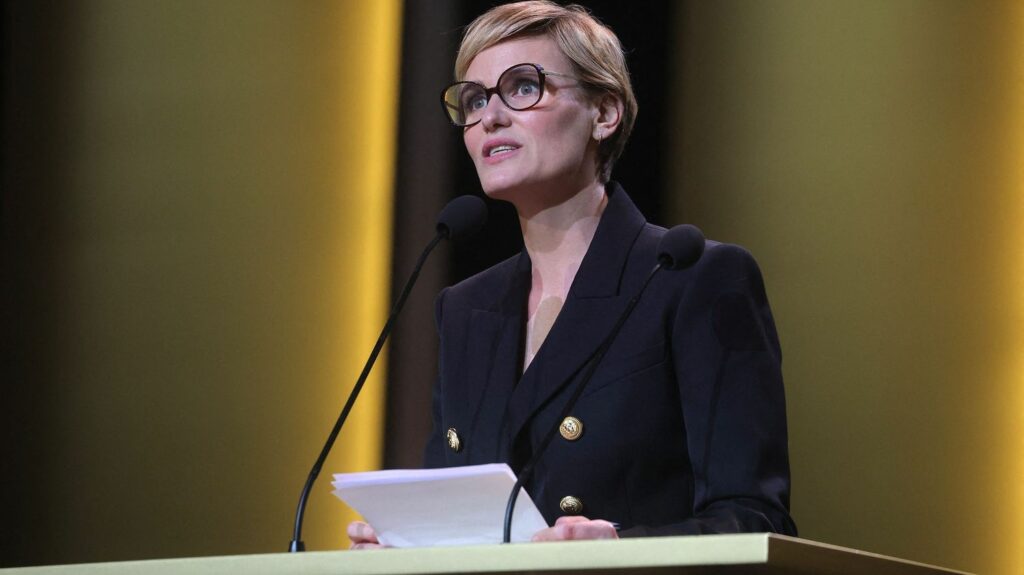 Audition de Judith Godrèche au Sénat pour "prolonger le propos" de la comédienne, explique la sénatrice Laurence Rossignol
          L'élue socialiste réagit au cri lancé par Judith Godrèche à ses confrères et consœurs lors des Césars : "Je parle, mais je ne vous entends pas".