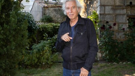 La sortie du film "CE2" de Jacques Doillon, accusé de viol et d'agressions sexuelles, est "reportée"
          "CE2", avec Nora Hamzawi et Alexis Manenti, devait sortir en salles le 27 mars.