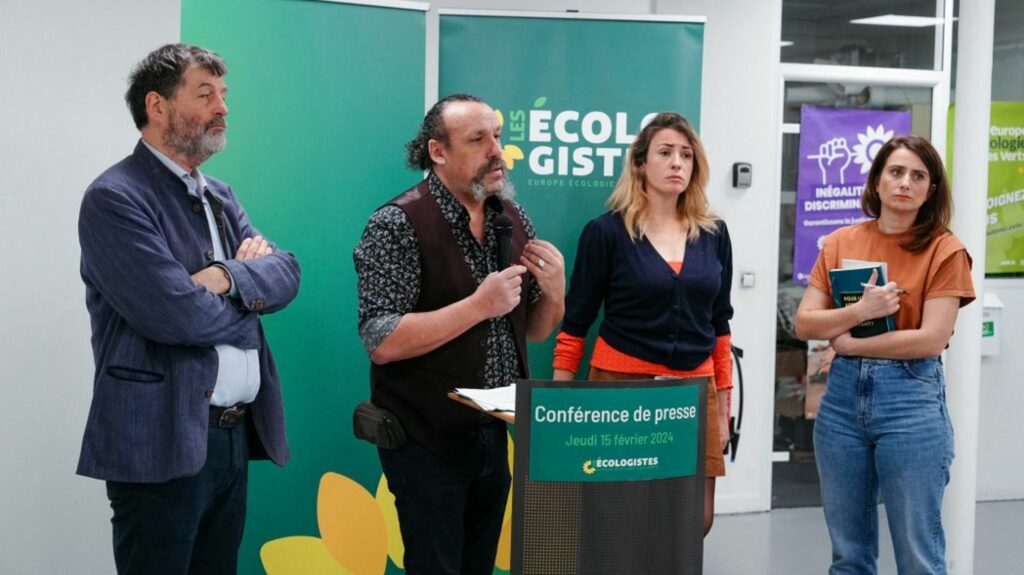 Colère des agriculteurs : meilleure rémunération, encadrement des marges des industriels... les écologistes défendent leurs propositions
          Alors que l'exécutif continue de cajoler les agriculteurs après la levée des blocages, les écologistes veulent aussi prendre le créneau avant le coup d'envoi du Salon de l'agriculture.