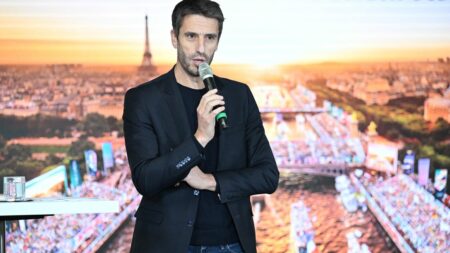 Paris 2024 : quatre questions sur l'ouverture d'une enquête judiciaire concernant la rémunération de Tony Estanguet
          Le président du Comité d'organisation des Jeux olympiques et paralympiques n'en est pas le salarié, mais il est toutefois rémunéré sous forme de factures adressées à sa société.