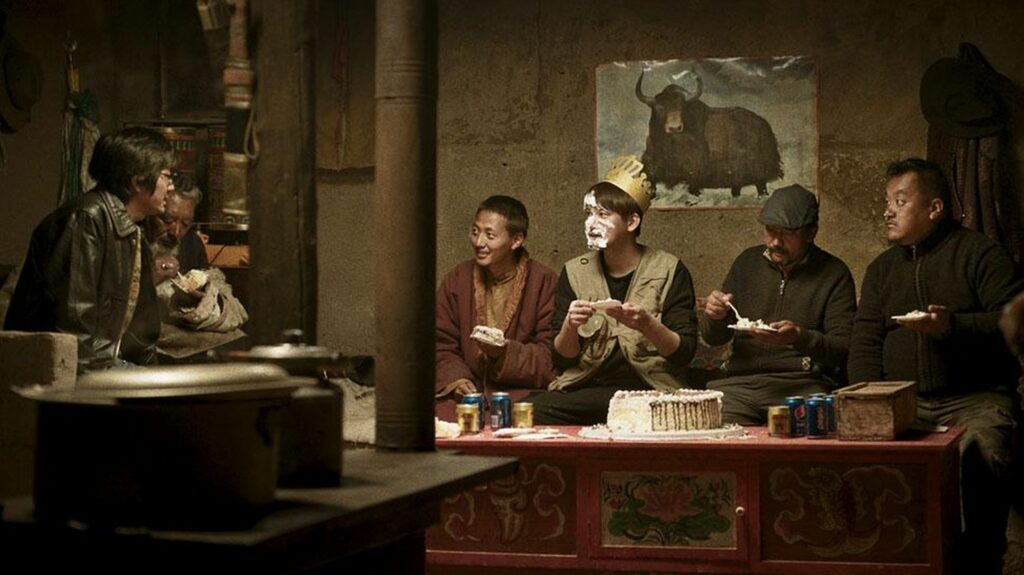 Le Festival international des cinémas d'Asie de Vesoul distingue le film tibétain "Snow Leopard" de Pema Tseden
          Le Festival de Vesoul, dont le jury était présidé cette année par le cinéaste iranien Mohsen Makhmalbaf, a récompensé pour la troisième fois le réalisateur tibétain avec le Cyclo d'or.