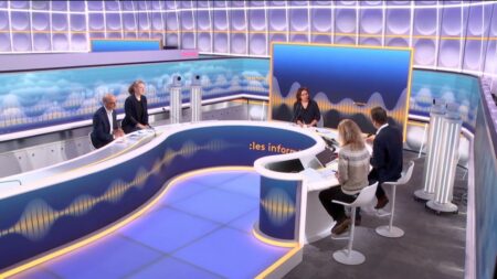 Remaniement sans François Bayrou, adaptation des entreprises au réchauffement climatique... Les informés du matin du jeudi 8 février 2024
          Tous les jours, les informés débattent de l'actualité autour de Salhia Brakhlia et Renaud Dély.