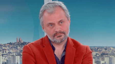 Colère des agriculteurs : la souveraineté alimentaire "est déjà dans la loi", indique le journaliste et écologue Frédéric Denhez
          Invité du 12/13 info, vendredi 2 février, Frédéric Denhez, journaliste, écrivain et écologue, revient sur les annonces faites la veille par le gouvernement pour répondre au mouvement des agriculteurs, avec notamment l'inscription dans la loi de la souveraineté alimentaire.