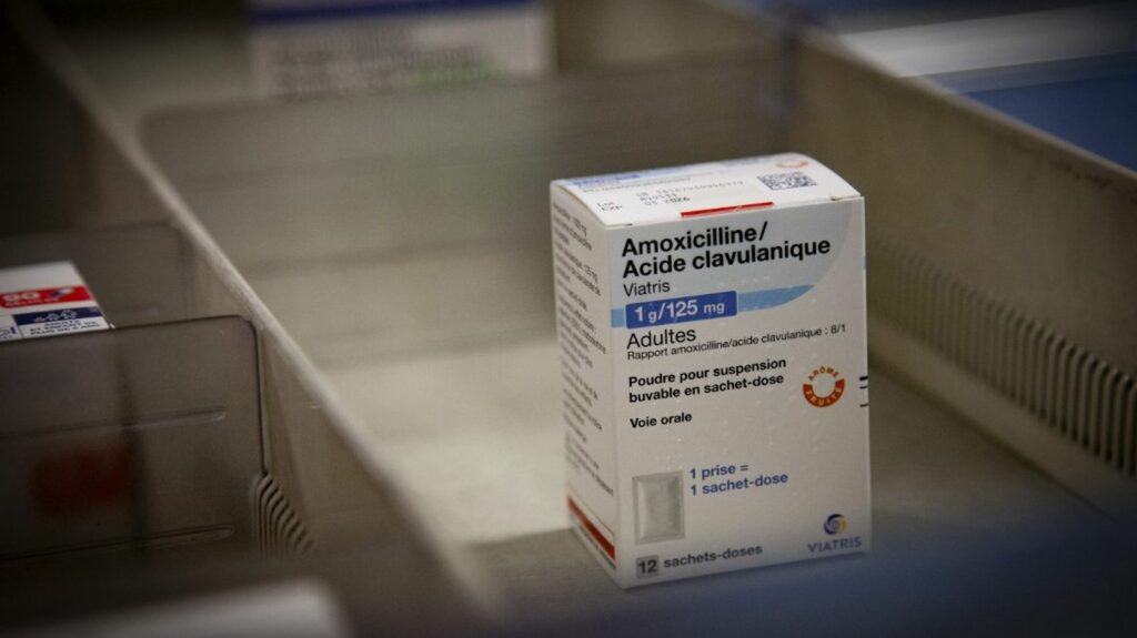 Pénurie de médicaments : le gouvernement annonce une nouvelle "feuille de route" contre les ruptures de stock
          Ces dernières années, les périodes de tension d'approvisionnement en médicaments essentiels au quotidien des Français se sont multipliées, suscitant l'inquiétude des soignants et des patients.
