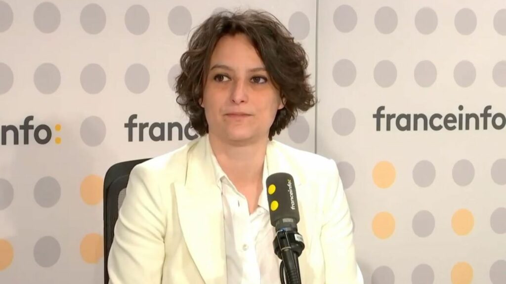 IVG dans la Constitution : "Les conditions de la victoire au Sénat sont là", selon une sénatrice écologiste
          Alors que le texte est examiné mercredi au Sénat, Mélanie Vogel affiche son opitmisme malgré les "tactiques d'une partie de la droite pour le faire échouer".