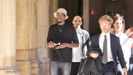 Le rappeur MHD remis en liberté dans l'attente de son procès en appel pour meurtre
          L'artiste, de son vrai nom Mohamed Sylla, avait été condamné en première instance à 12 ans de réclusion pour le meurtre d'un jeune homme lors d'une rixe en 2018.
