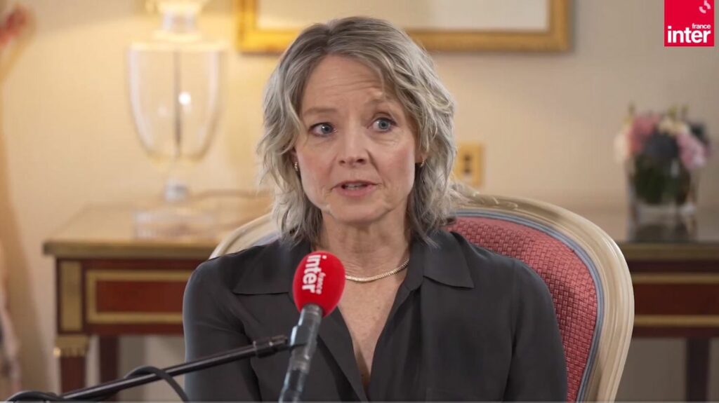 MeToo dans le cinéma : "C'est bien que les gens se réveillent" en France, estime l'actrice Jodie Foster
          L'actrice américaine pointe un certain "retard des Français" sur le sujet.