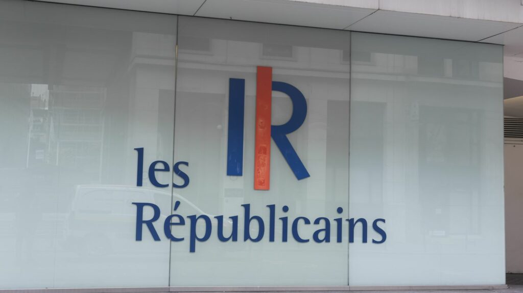 Laurent Wauquiez, Xavier Bertrand, David Lisnard... Trois prétendants LR à la présidentielle dans les allées du salon de l'agriculture
          Hasard des agendas, il n'y aura pas que Marine Le Pen et Fabien Roussel mercredi dans les allées du salon de l'agriculture, mais aussi trois candidats potentiels pour LR à la prochaine présidentielle. La droite ne manque pas de d'aspirants.