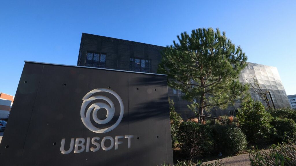 Jeux vidéo : les employés d'Ubisoft appelés à faire grève pour réclamer une hausse de salaires
          Malgré un chiffre d'affaires en hausse, les augmentations de salaires proposées par la direction depuis deux ans sont "largement en-dessous de l'inflation", dénoncent les syndicats sur France Culture.