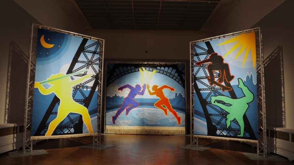 La tapisserie olympique de Paris tisse le patrimoine de l'art et du sport