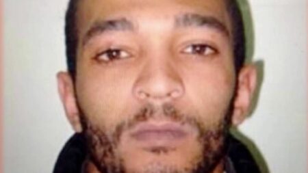 Trafic de drogue à Marseille : un narcotrafiquant arrêté au Maroc
          L’un des trafiquants de drogue les plus recherchés par Interpol a été arrêté au Maroc, samedi 9 mars. Félix Bingui est soupçonné d’être le chef du clan Yoda, l’un des plus puissants en France et notamment actif à Marseille (Bouches-du-Rhône).