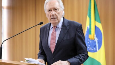 Brésil : les commanditaires de l'assassinat politique de Marielle Franco arrêtés
          C'était une promesse de Lula, la justice vient de lever une grande partie du mystère autour de l’assassinat de cette conseillère municipale de la ville de Rio, abattue en pleine rue en mars 2018, quelques mois avant l’élection de Jair Bolsonaro, un coup qui pourrait lui être fatal.