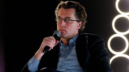 Violences sexistes dans le cinéma : le patron du CNC, Dominique Boutonnat, sera jugé en juin pour agression sexuelle, annonce le parquet
          Dominique Boutonnat est accusé par son filleul de l'avoir agressé sexuellement et d'avoir tenté de le violer à l'été 2021. Il nie ces accusations.