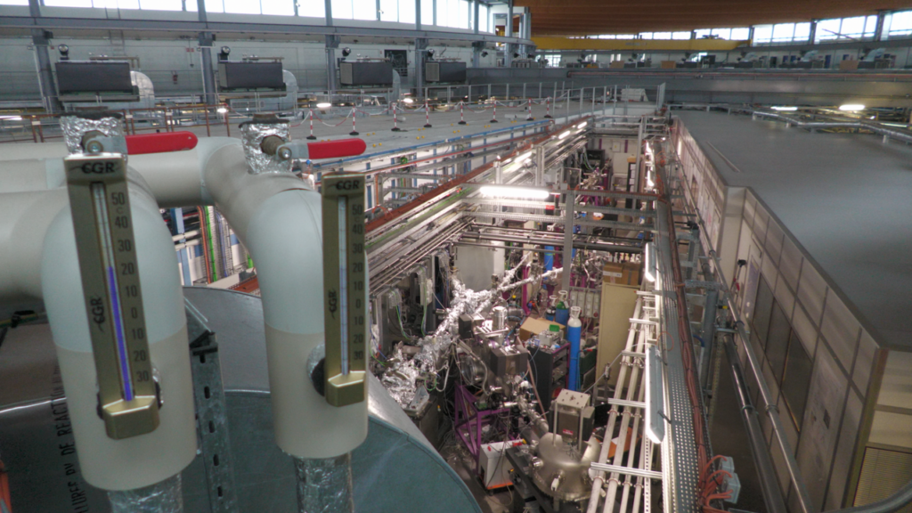 Du Lab : Le synchrotron français SOLEIL met en lumière les secrets de la matière