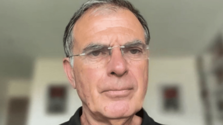 Nouvelles expertises dans l'affaire Grégory : "Il ne faut pas non plus en attendre forcément des miracles", tempère un procureur général honoraire
          Invité du 12/13 info, vendredi 22 mars, Jacques Dallest, procureur général honoraire et auteur de "Cold cases, un magistrat enquête", revient sur les nouvelles expertises ordonnées par la justice dans l'affaire du petit Grégory.