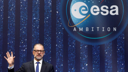 "Il est urgent" que l'Europe poursuive l'exploration spatiale, déclare le chef européen de l'espace