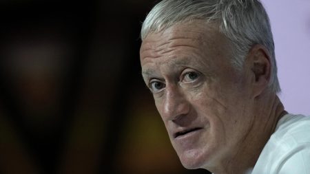L'entraîneur français Deschamps défend son approche des tirs au but