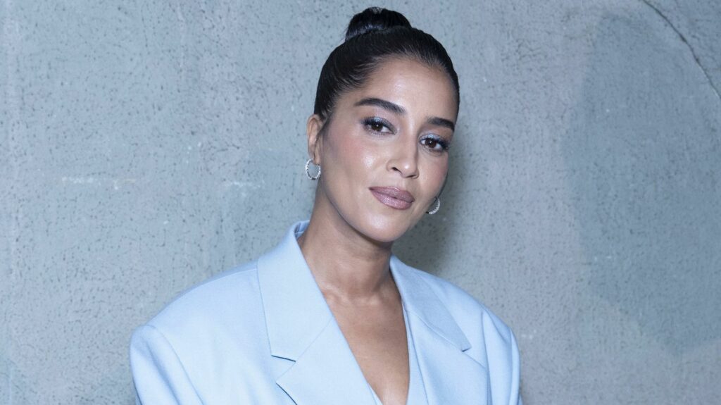 Leïla Bekhti dans le film "La Nouvelle Femme" : "Mon personnage représente la société qui détourne le regard de ses enfants handicapés"
          Tous les jours, une personnalité s'invite dans le monde d'Élodie Suigo. Mercredi 13 mars 2024 : La comédienne, Leïla Bekhti. Elle est à l’affiche du nouveau film de Léa Todorov : "La Nouvelle femme" qui sort aujourd’hui.