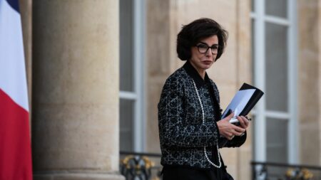 Rachida Dati récuse collusion avec Vincent Bolloré lors de l’enquête parlementaire TNT Vidéo
Rachida Dati récuse toute "collusion" avec Vincent Bolloré : "Je ne suis pas la ministre d'un clan ou d'une idéologie"
La ministre de la Culture était interrogée jeudi par la commission d'enquête parlementaire sur les fréquences TNT.