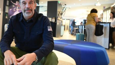Stéphane Plaza déféré au tribunal judiciaire de Paris
          L'animateur de M6 était entendu depuis mardi dans un commissariat parisien dans le cadre d'une enquête pour violences conjugales.
