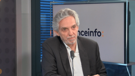 Taxation des supers profits: Alexandre Saubot, président de France Industrie, clame que les impôts n’apporteront pas de solution aux problèmes du pays Taxation des supers profits : "On ne réglera aucun des problèmes du pays en augmentant les impôts", selon France Industrie
La présidente de l'Assemblée nationale, Yaël Braun-Pivet, a remis vendredi sur la table la question de la taxation des superprofits. Mais pour Alexandre Saubot, le président de France Industrie, "les profits sont déjà taxés".