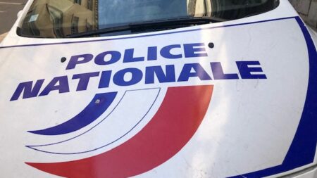 Cinq personnes, suspectées d'avoir agressé violemment un homme dans un bar de Mont-de-Marsan, en garde à vue, la victime dans un état critique
          Les faits se sont déroulés dans la nuit de samedi à dimanche. La victime a été hospitalisée à Bordeaux.